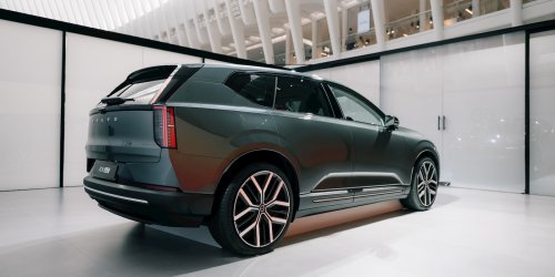 Volvo, Tesla, Tesla Model Y, Volvo's new EV costs the same to lease as a Tesla Model Y Premium