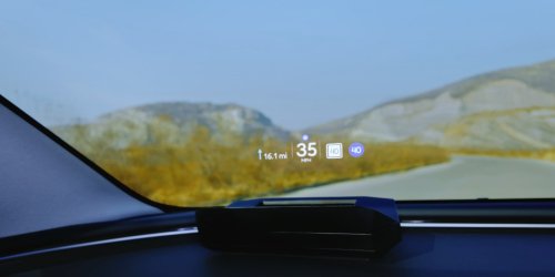 NeuroHUD puts Tesla navigation and alerts where drivers can see them