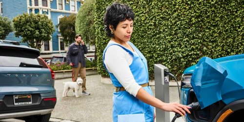 1,000 curbside EV chargers are coming to Philadelphia