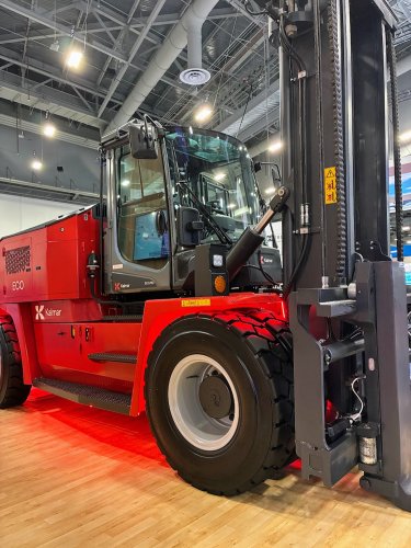 E-quipment highlight: Kalmar li-ion Super Heavy electric forklifts