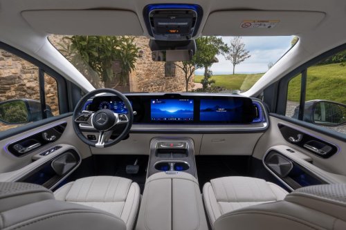 Mercedes, New Mercedes van combines limo luxury with lots of legroom