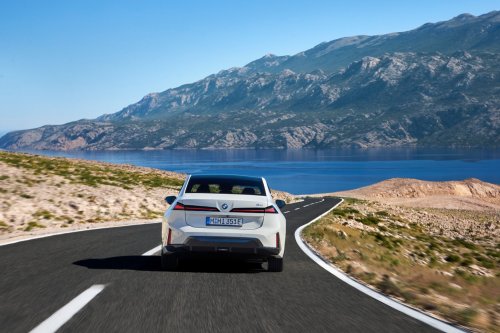 BMW, BMW i3, BMW opens i3 orders months early as demand surges