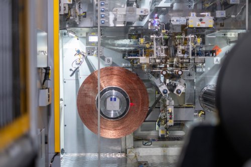 Ford, Ford begins building low-cost LFP batteries for its $30K EV pickup