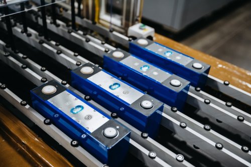 Ford, Ford begins building low-cost LFP batteries for its $30K EV pickup