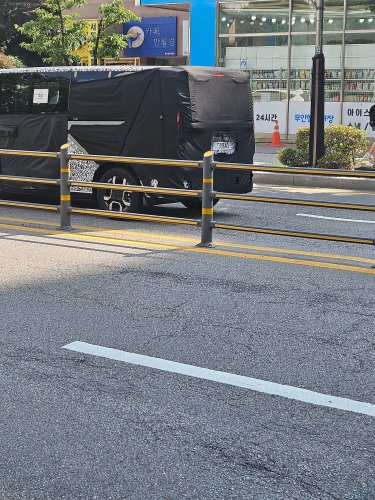 Kia, Kia's next electric van is hard to miss on the road [Video]