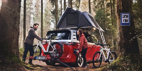 Volkswagen enters the smart e-bike game with radar, cameras, HUD glasses, and more