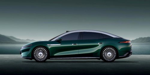 BYD, BYD reveals new flagship EV has a range of 1,008 km [Video]