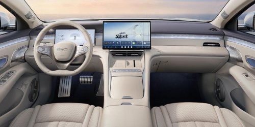 BYD's flagship electric sedan receives 65,000 locked-in orders