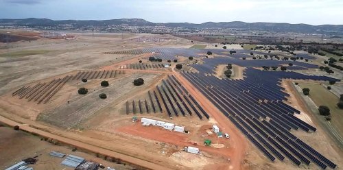 Tesla buys the entire output of a new 140 MW Texas solar farm