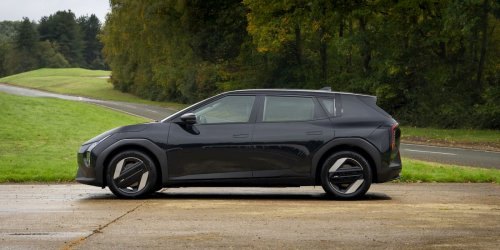 Kia, AWD, Kia's electric hatch gains AWD and nearly 350 miles of range
