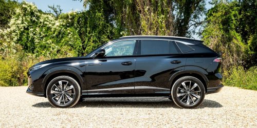 MG, PHEV, MG will launch first PHEV with semi-solid-state batteries in 2027