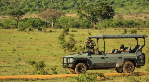 Sneaky safari: Thula electric 4x4 gets you closer to nature [video]