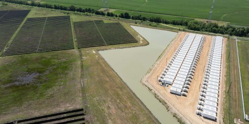 Tesla Megapacks power Ørsted's big new Texas grid battery