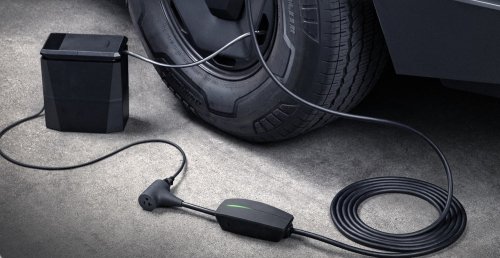Tesla adds 2.4 kW vehicle-to-load to Model Y Premium with $80 adapter