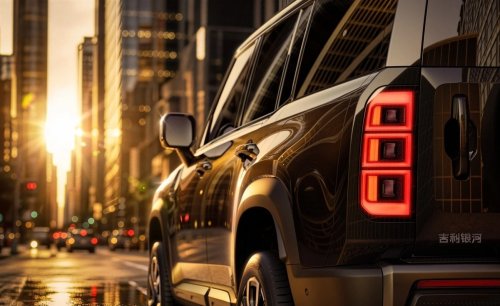 Geely, Geely 700 tri-motor stuffs 1,113 hp in a high-luxe, boxy package