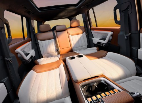 Geely 700 tri-motor stuffs 1,113 hp in a high-luxe, boxy package