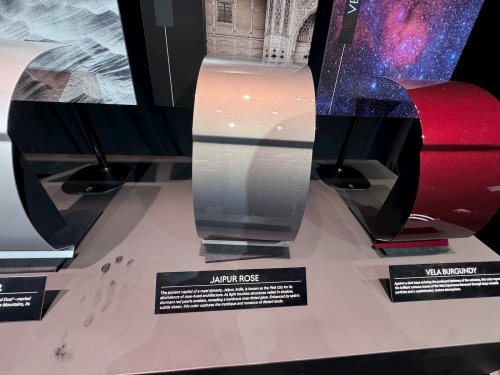 Here's what all the Genesis GV90 colors look like in person [Video]