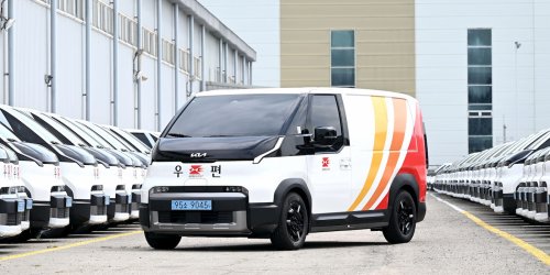 Kia deploys 200 PV5 electric vans for mail delivery