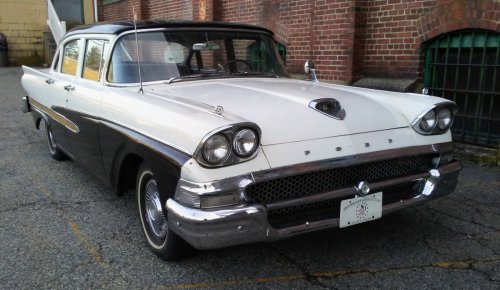 1959 Ford Fairlane vs 1959 Chevrolet Biscayne: One faded faster than expected