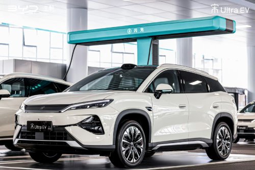 How Foreign Luxury Brands Will Play Their Hand in China in 2026?