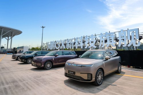 Two High-End Pushes in Four Years: What Has Changed with the XPENG GX This Time?