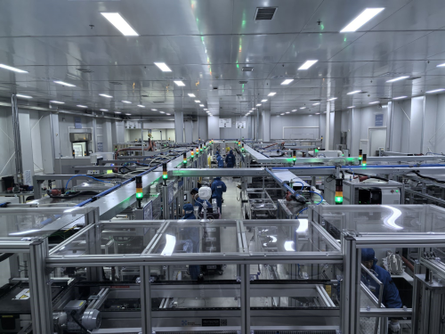 Leapmotor, ZF eRE Plus Four-in-One Range-Extender Drive System Enters Mass Production, Debuts on Leapmotor's Flagship D19