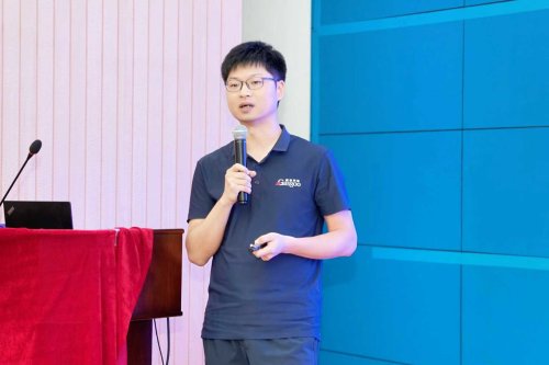 Gasgoo, Successfully Concluded | Competing Globally with Intelligence · 2026 Gasgoo Automotive Research Institute Mid-year Closed-door Salon