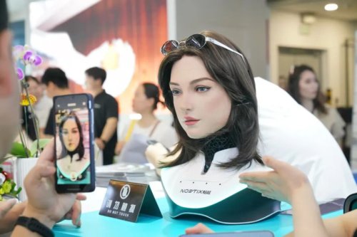 WAIC 2026 | Noetix Robotics Showcases Multiple Robots