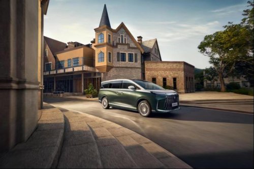 Li Auto, Weekly Highlights | Li Auto Officially Enters UAE, Saudi Arabia Markets; Onvo L80 Presale Begins, BaaS Version Starts from 159,800 Yuan
