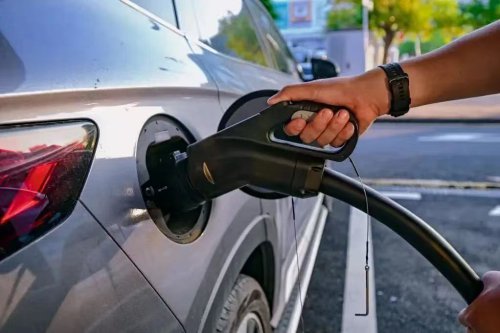 Shenzhen Launches NEV Insurance 