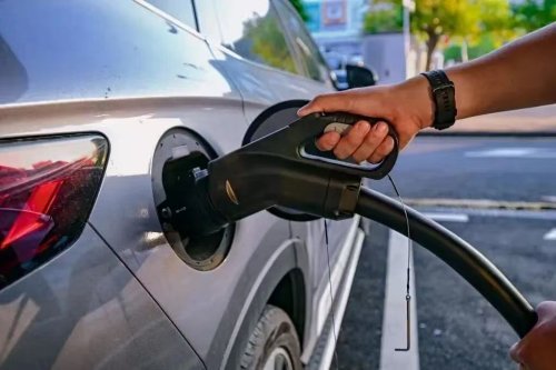 Shenzhen Launches NEV Insurance 