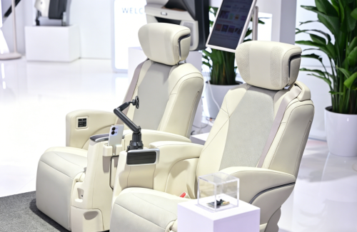 Toyota, Smart, Toyota Boshoku and Huaqin Technology establish JV to focus on smart cockpit integration