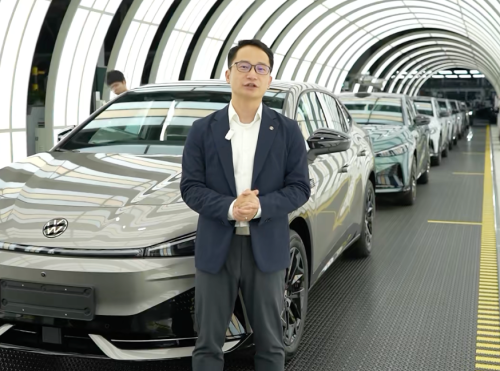 Volkswagen ID. UNYX 07 Production Resumes; Chip Shortage Resolved