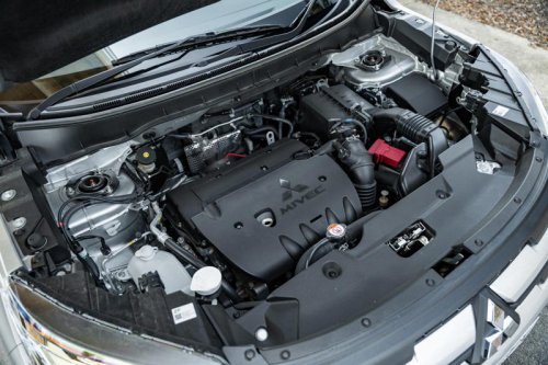 2025 Mitsubishi ASX ES Street review