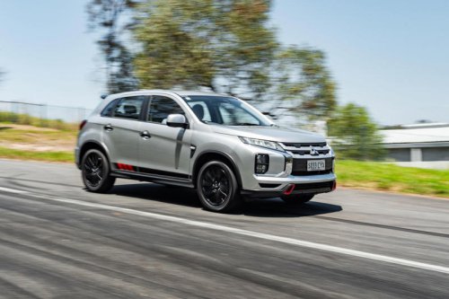 2025 Mitsubishi ASX ES Street review