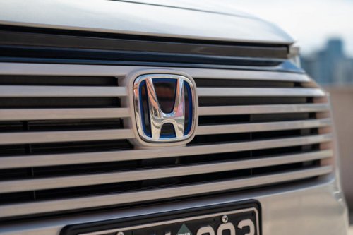 2025 Honda HR-V e:HEV L vs Subaru Crosstrek Hybrid S: Spec battle