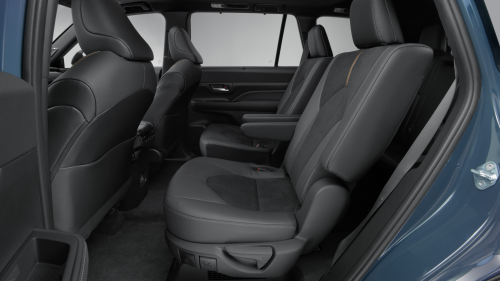 The Japanese three-row hybrid SUV with the highest MPG in 2026