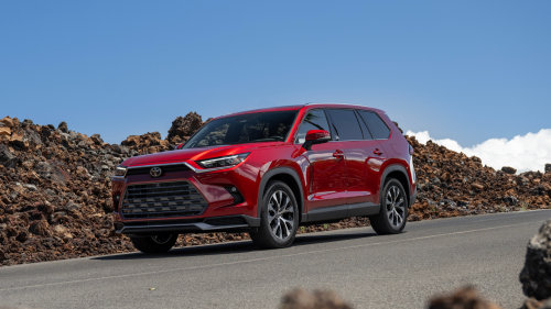 SUV, The Japanese hybrid SUV with the highest driving range in 2026