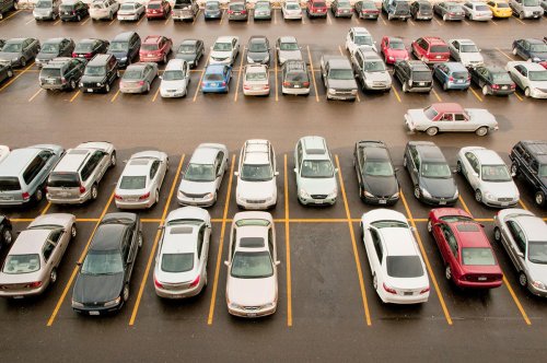 Citroën, El giro que pocos dominan: el método alemán que te ayuda a aparcar marcha atrás