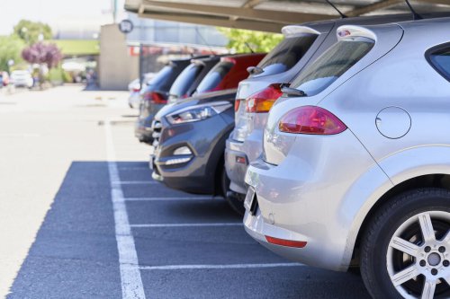 Coches eléctricos en verano: el sorprendente impacto de los atascos en la autonomía