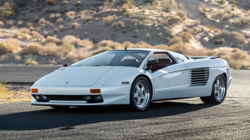 10 Iconic Cars From Defunct Brands: A Tribute to Automotive Legends