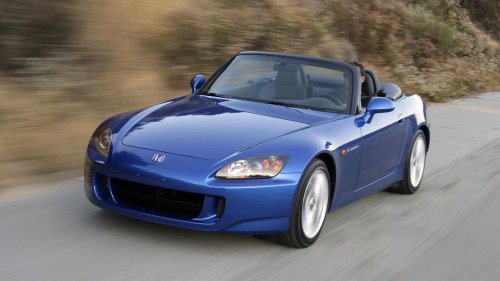 The Japanese sports car that embarrasses Porsche owners on track