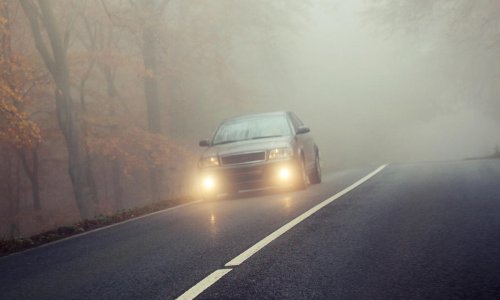 Del parachoques al olvido: ¿por qué han enterrado a las antiniebla? ¿Siguen siendo obligatorias?