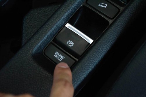 ¿Sabes qué significa este botón y cómo puede hacer más cómodos los trayectos diarios?