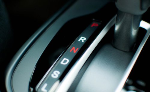 ¿Cuándo hay que poner la N? Guía rápida para no cometer errores con tu cambio automático