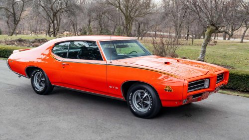 10 Muscle Car Legends: The Icons of the Golden Age