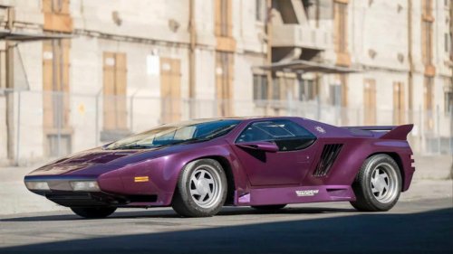 The Fastest Car Of The 1990s Never Proved That It Could Reach 242 MPH