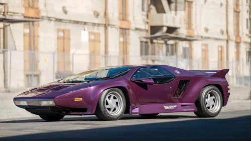 10 Iconic Cars From Defunct Brands: A Tribute to Automotive Legends