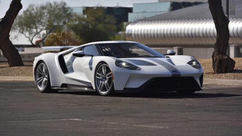 Two V6-powered cars that lay waste to V8s with ease