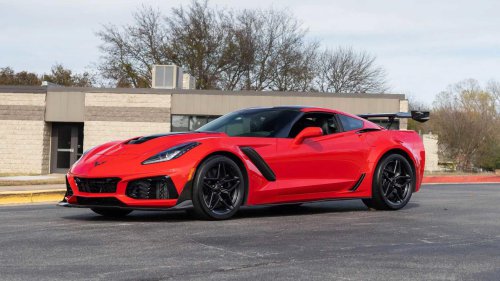 7 American cars that beat European supercars for half the price